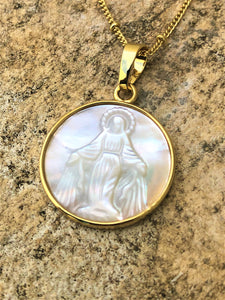 Medalla Virgen Milagrosa en nacar